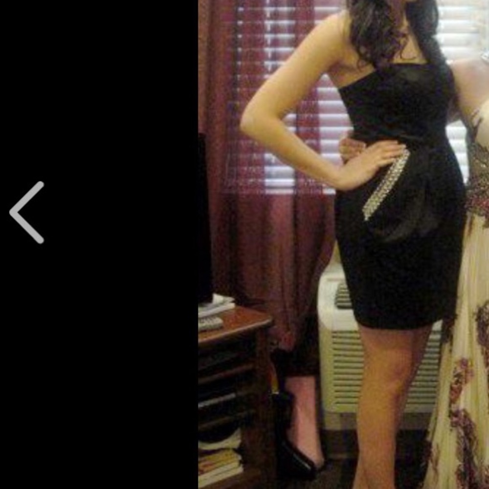 🎉🎉 GORGEOUS BCBG GENERATION DRESS 🎉🎉 - Picture 4 of 4